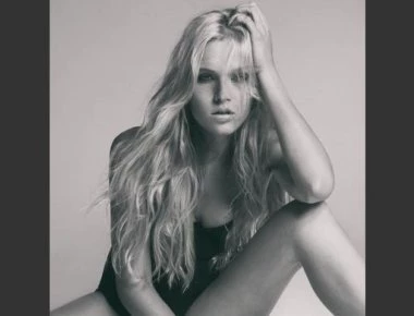 Είναι η Στεφανία Νοβίκοβα είναι η αποκάλυψη του «Game of love»; (φωτο)